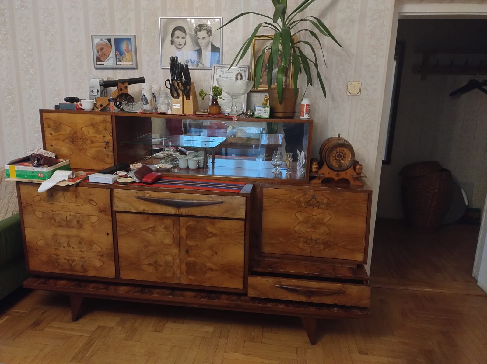 Renowacja mebli i antyków